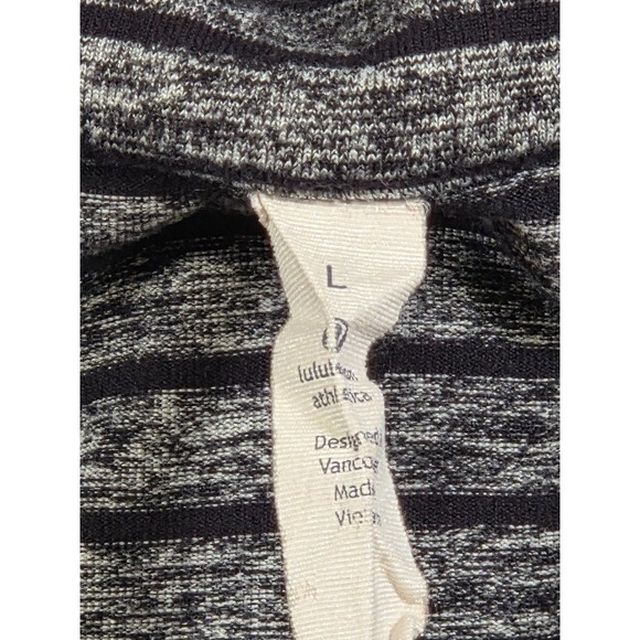 Lululemon Black/Gray Striped Women's M / LG Pullover With Offset Zipper - Picture 4 of 8